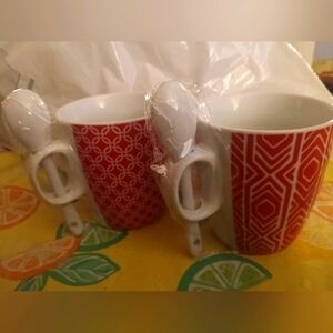 SOHO Loft Tea Cups With Spoons Red And White
